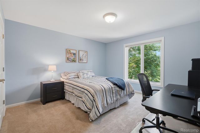 5110 Kitson Lane, West Bloomfield Charter Township, MI 48324