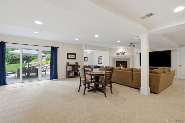 5110 Kitson Lane, West Bloomfield Charter Township, MI 48324