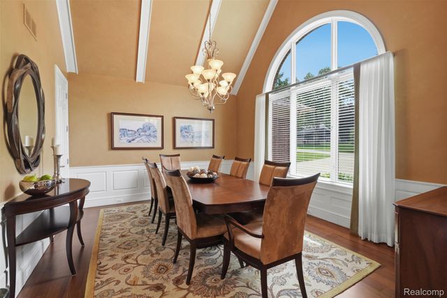 5110 Kitson Lane, West Bloomfield Charter Township, MI 48324