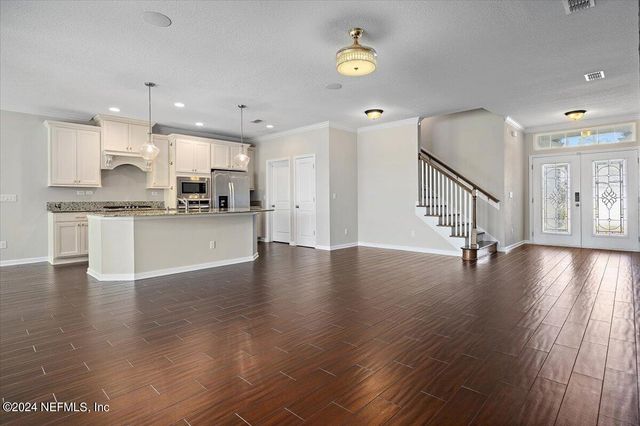 9802 KEVIN Road, Jacksonville, FL 32257