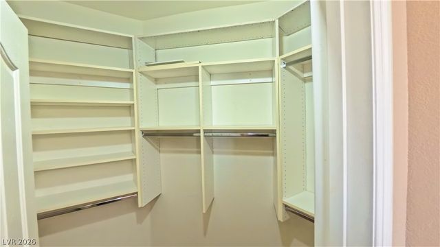10403 Adams Chase Street, Las Vegas, NV 89183