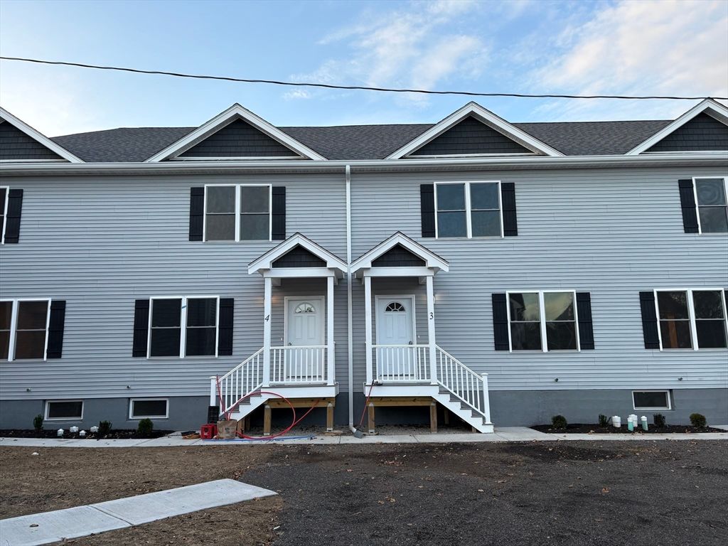184 Avenue C M-3, Woonsocket, RI 02895