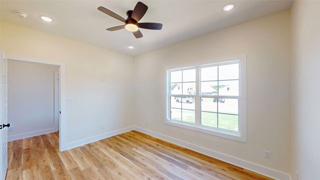 207 Sides Boulevard, Bullard, TX 75757