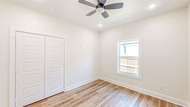 207 Sides Boulevard, Bullard, TX 75757