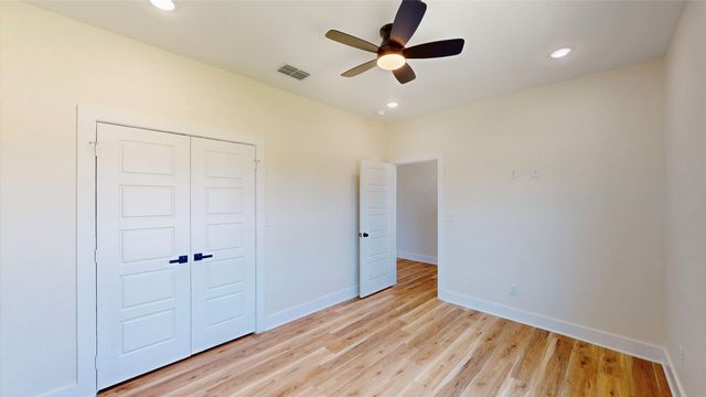 207 Sides Boulevard, Bullard, TX 75757