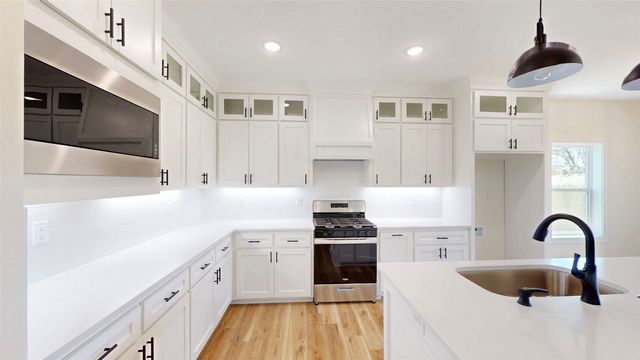207 Sides Boulevard, Bullard, TX 75757