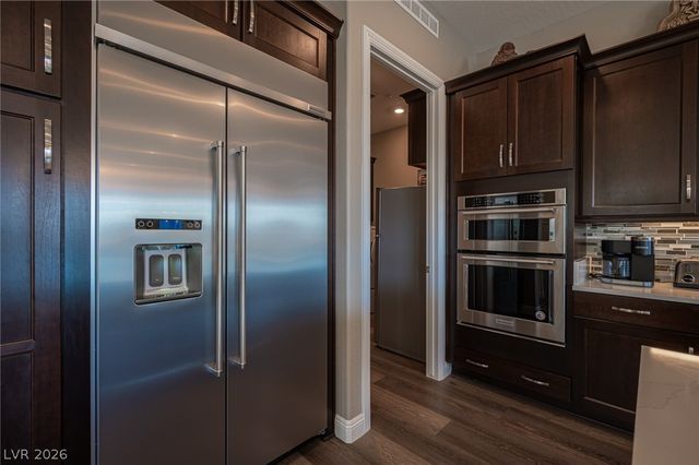 36 Cliffwater Street, Henderson, NV 89011