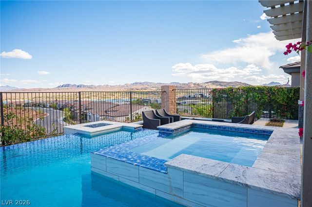 36 Cliffwater Street, Henderson, NV 89011