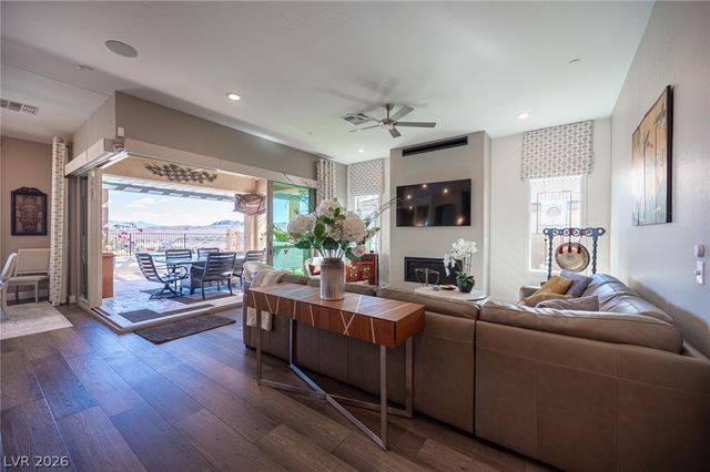 36 Cliffwater Street, Henderson, NV 89011