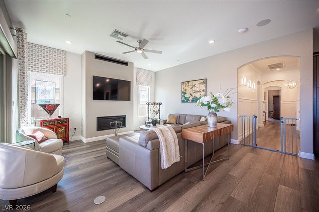 36 Cliffwater Street, Henderson, NV 89011