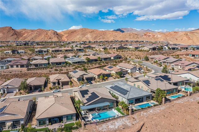 36 Cliffwater Street, Henderson, NV 89011