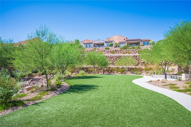 36 Cliffwater Street, Henderson, NV 89011