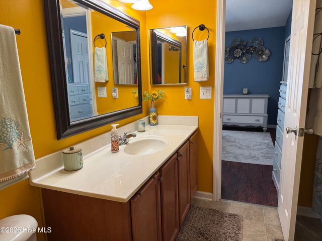 32 Calabash Lakes Boulevard, Calabash, NC 28467