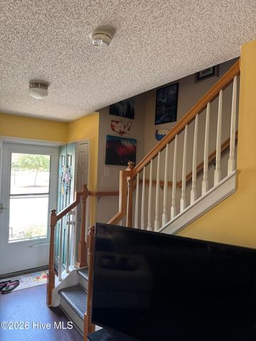 32 Calabash Lakes Boulevard, Calabash, NC 28467