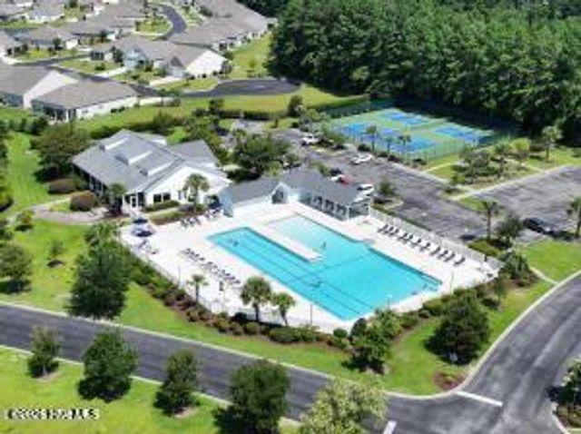 32 Calabash Lakes Boulevard, Calabash, NC 28467