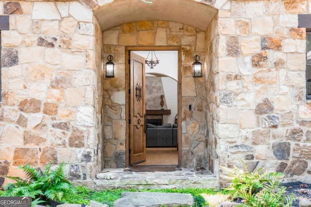 3118 W Roxboro Road NE, Atlanta, GA 30324