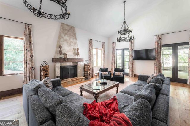 3118 W Roxboro Road NE, Atlanta, GA 30324