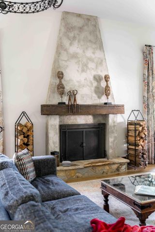 3118 W Roxboro Road NE, Atlanta, GA 30324