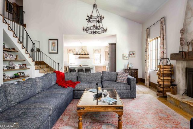 3118 W Roxboro Road NE, Atlanta, GA 30324