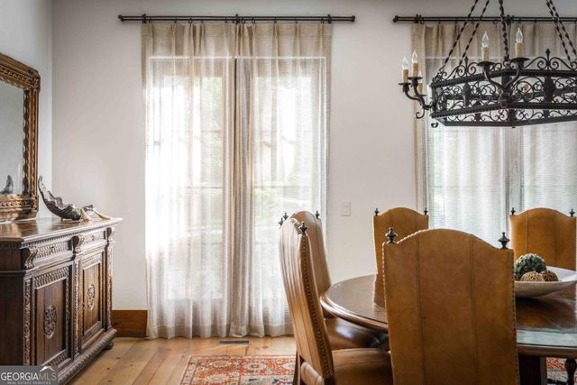 3118 W Roxboro Road NE, Atlanta, GA 30324