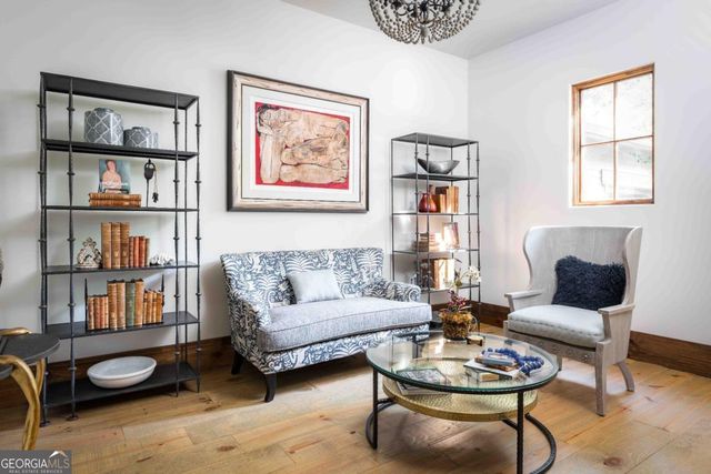 3118 W Roxboro Road NE, Atlanta, GA 30324