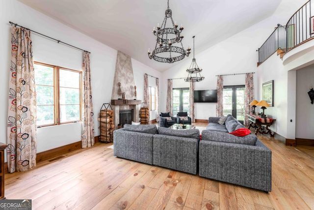 3118 W Roxboro Road NE, Atlanta, GA 30324