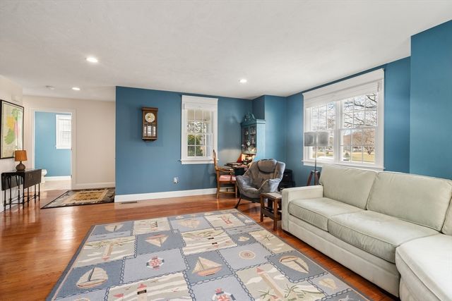 62 South Street C, Plymouth, MA 02110