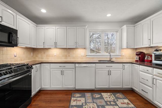 62 South Street C, Plymouth, MA 02110