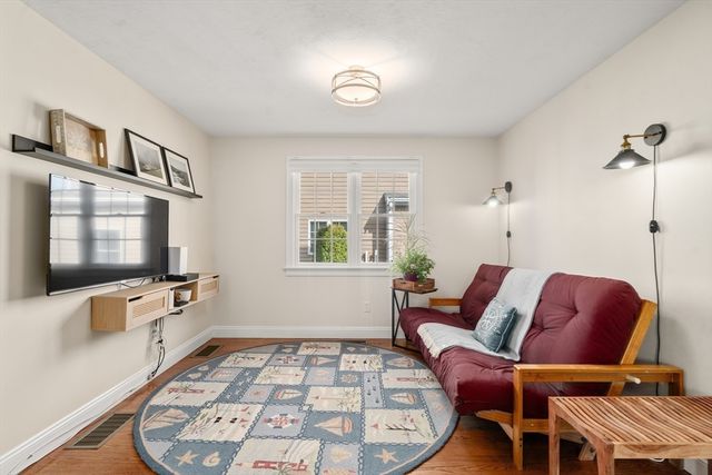 62 South Street C, Plymouth, MA 02110