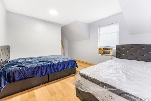 1261 Military Street, Detroit, MI 48209