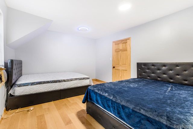 1261 Military Street, Detroit, MI 48209