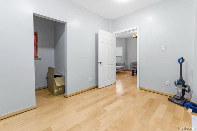 1261 Military Street, Detroit, MI 48209