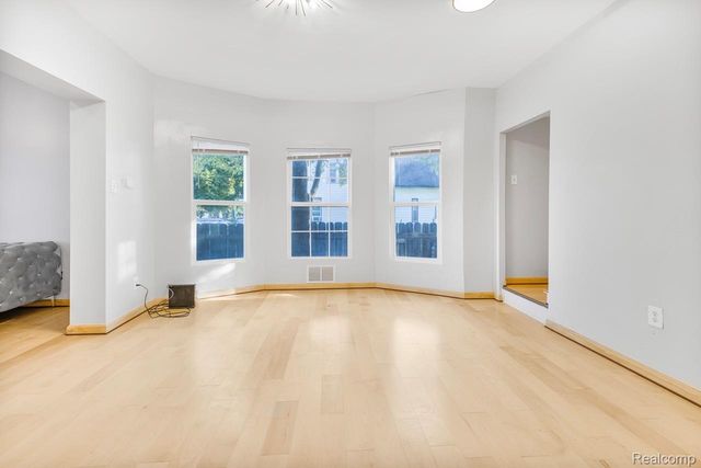 1261 Military Street, Detroit, MI 48209