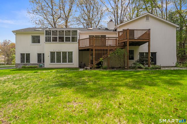 89 Cranbury Drive, Trumbull, CT 06611