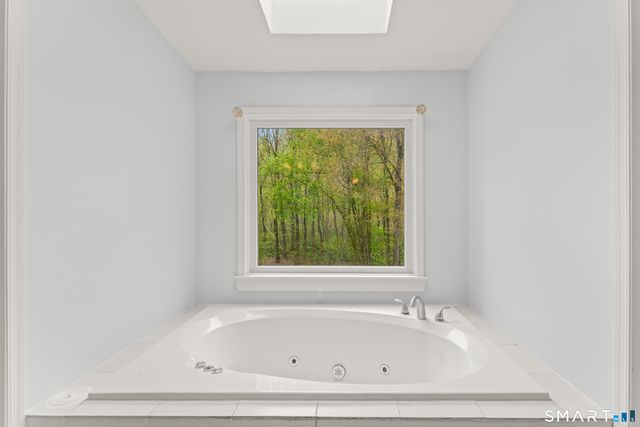 89 Cranbury Drive, Trumbull, CT 06611