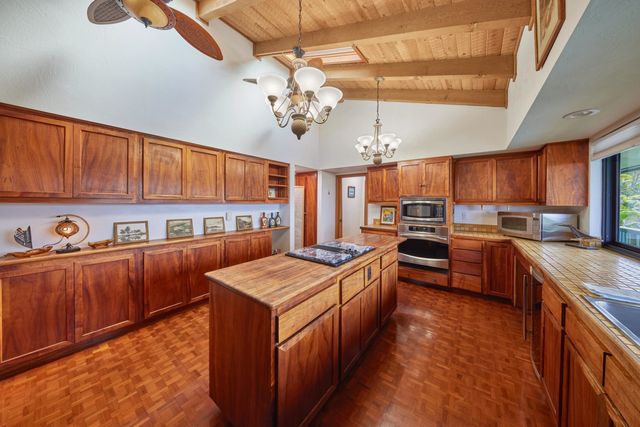 634 Laniolu Pl, Kihei, HI 96753