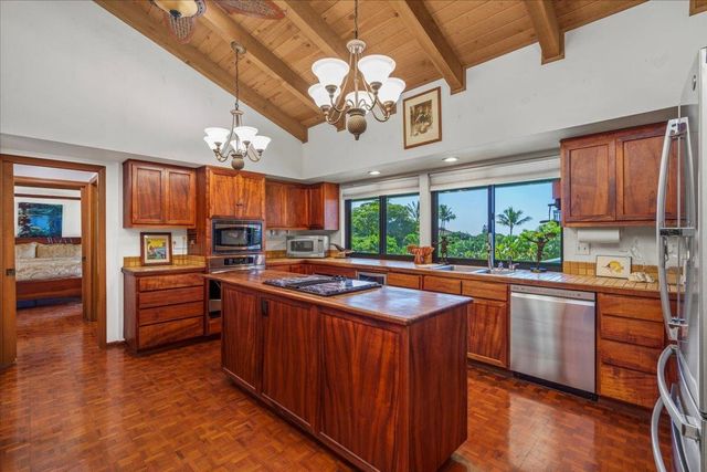 634 Laniolu Pl, Kihei, HI 96753