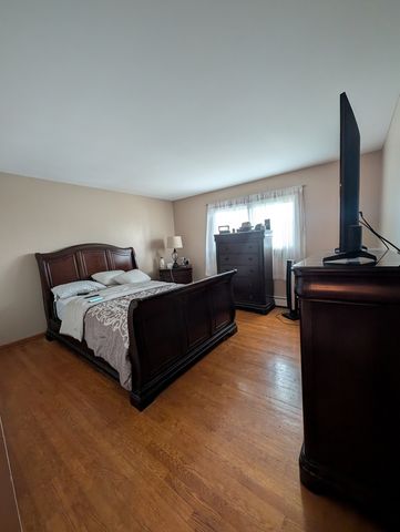 6025 W 64th Place 6, Chicago, IL 60638