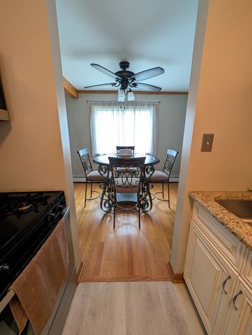 6025 W 64th Place 6, Chicago, IL 60638