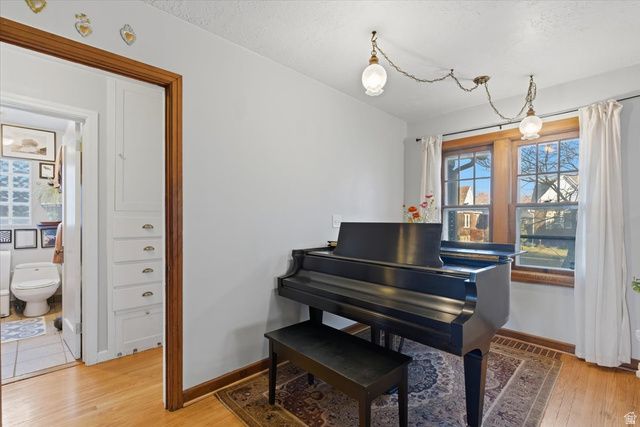 45 W BOULEVARD GDNS, Salt Lake City, UT 84115