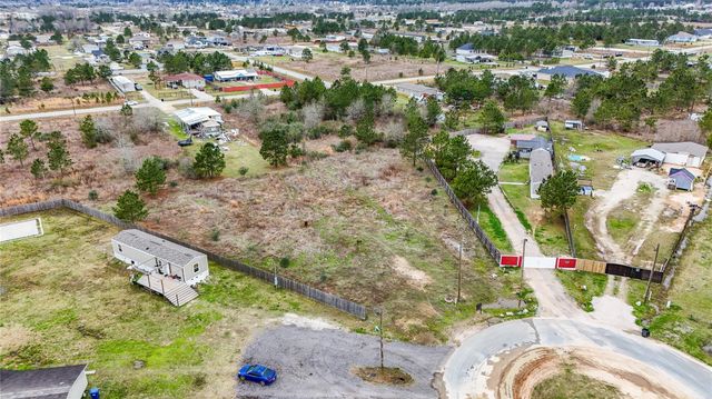 5122 2 County Road, Cleveland, TX 77327