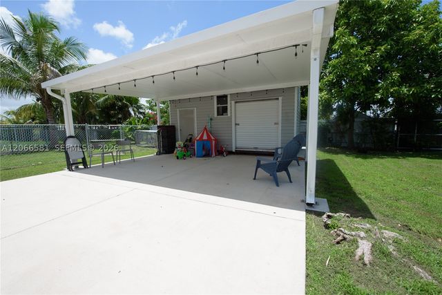 29730 SW 142nd Pl, Homestead, FL 33033