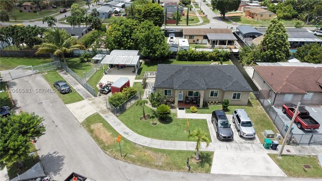 29730 SW 142nd Pl, Homestead, FL 33033