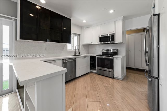 29730 SW 142nd Pl, Homestead, FL 33033