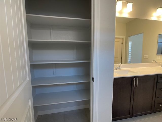 300 Crescent Verse Street, Henderson, NV 89015