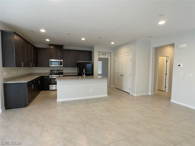 300 Crescent Verse Street, Henderson, NV 89015