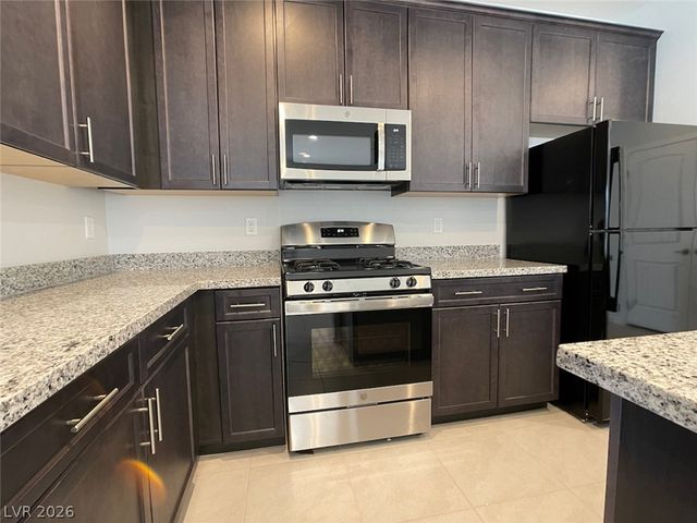 300 Crescent Verse Street, Henderson, NV 89015