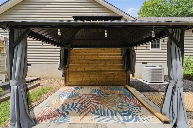 376 Staplewood Road, Lexington, NC 27295