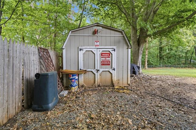 376 Staplewood Road, Lexington, NC 27295
