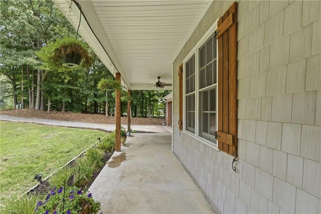 376 Staplewood Road, Lexington, NC 27295
